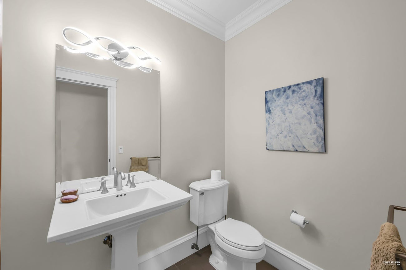 715 King Georges Way - British Properties Single Family Residence for Sale, 5 Bedrooms (R3110386)# - 20