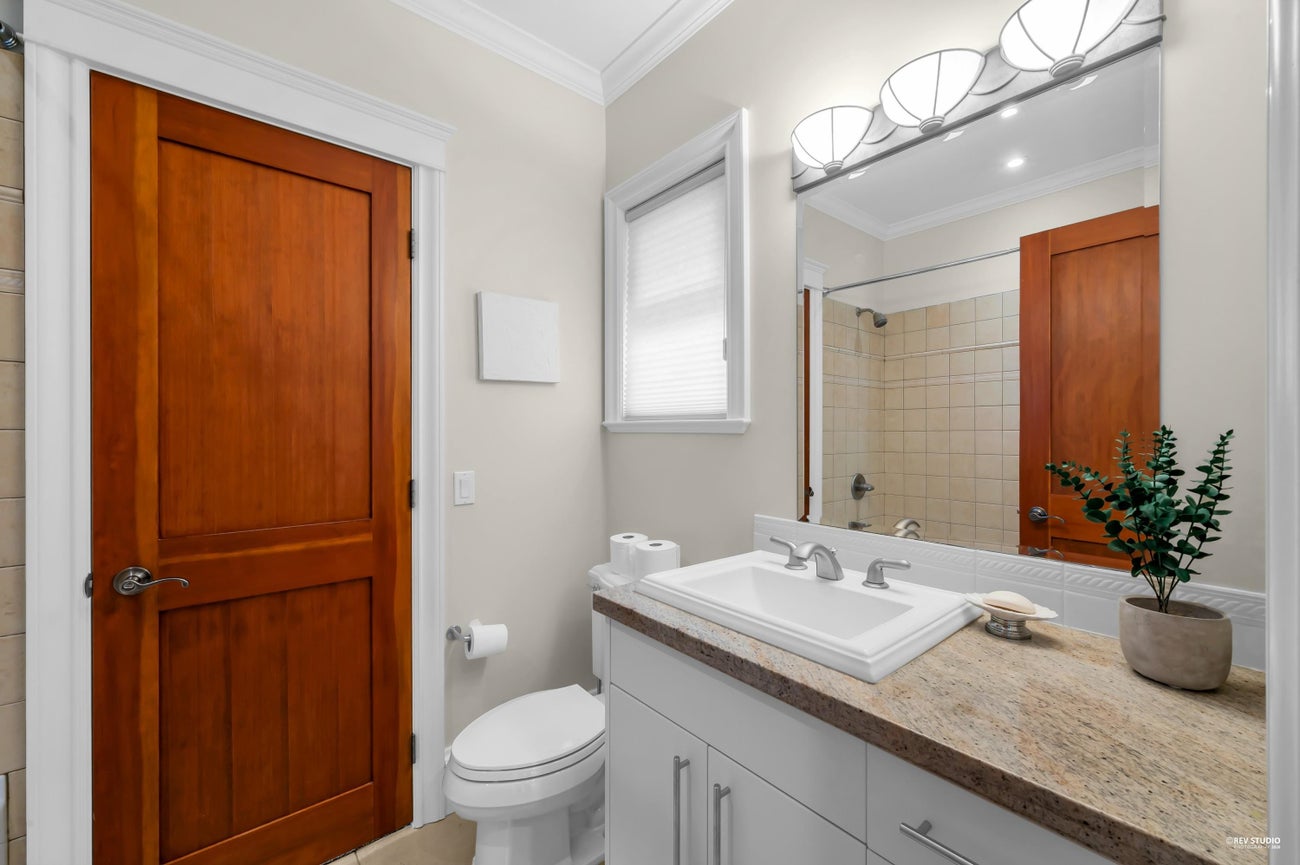 715 King Georges Way - British Properties Single Family Residence for Sale, 5 Bedrooms (R3110386)# - 26