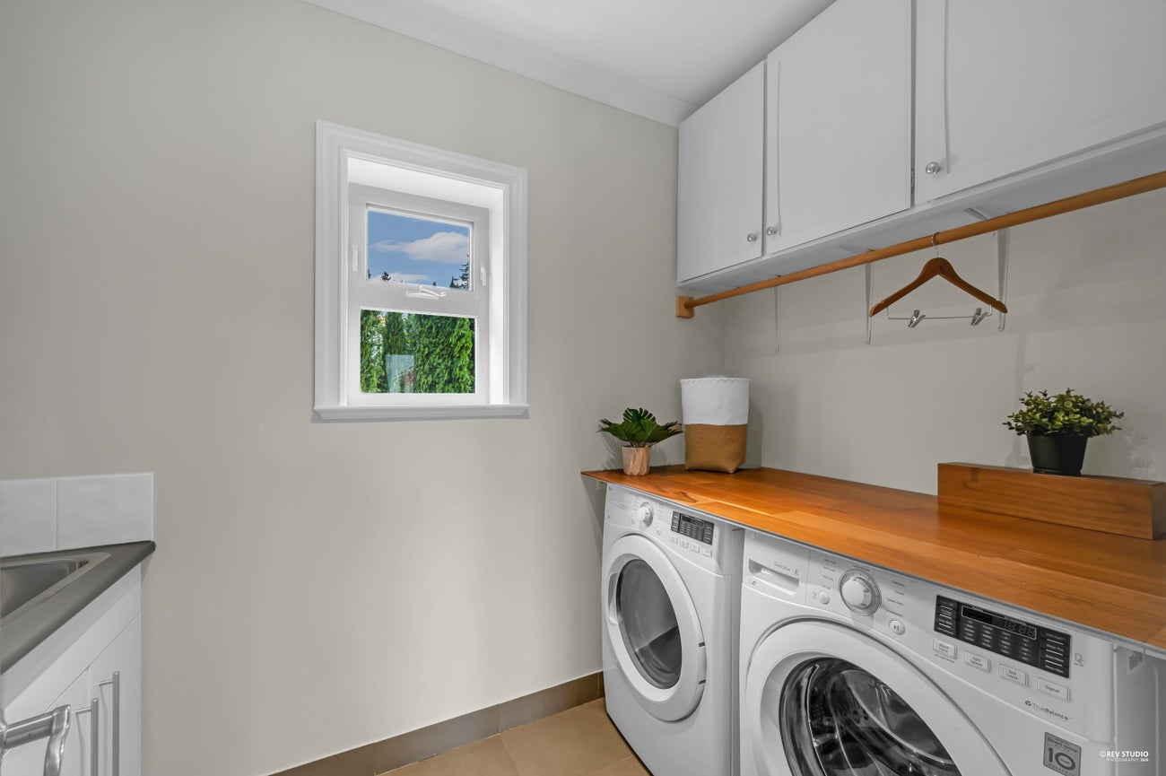 715 King Georges Way - British Properties Single Family Residence for Sale, 5 Bedrooms (R3110386)# - 32