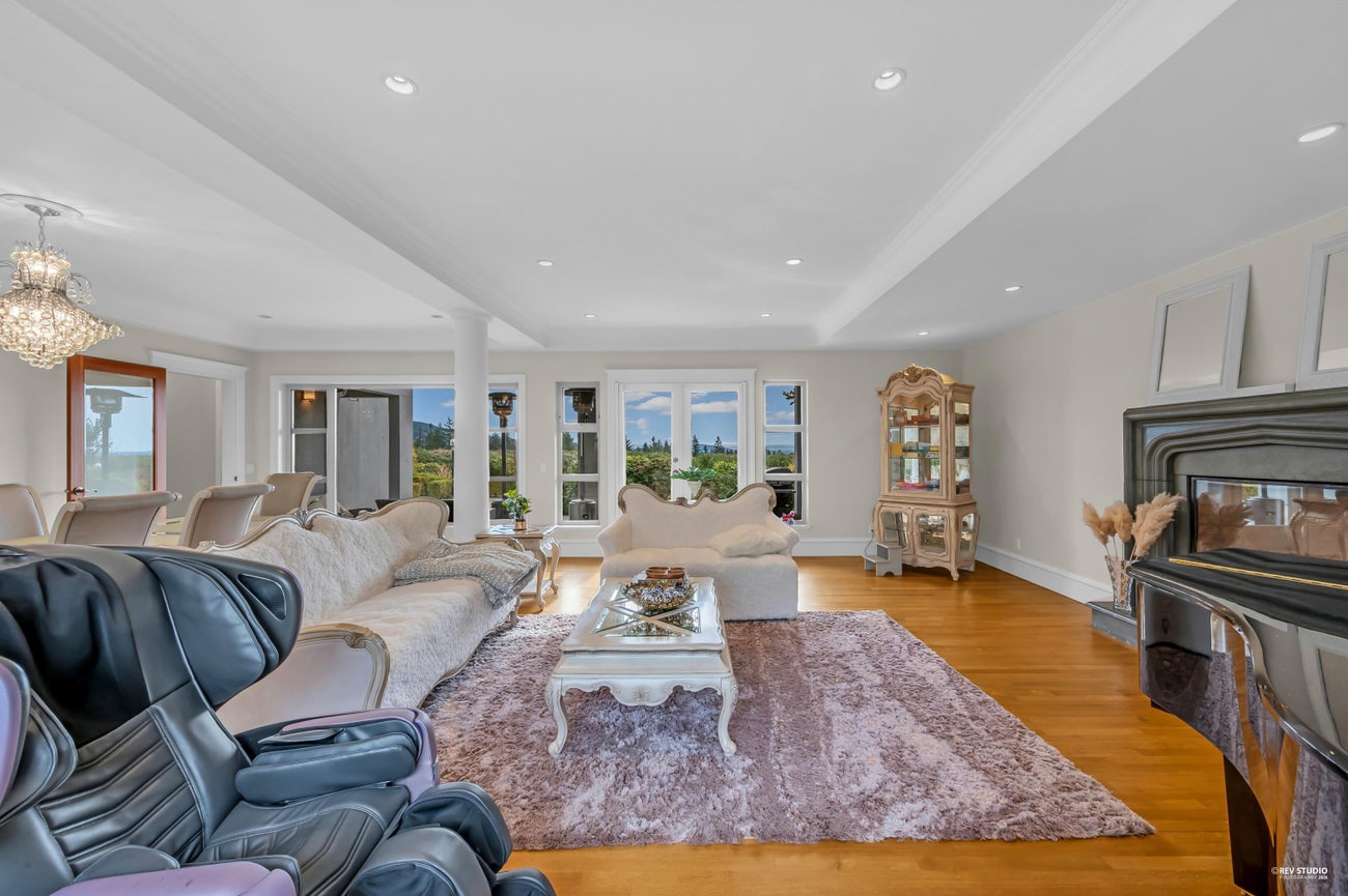 715 King Georges Way - British Properties Single Family Residence for Sale, 5 Bedrooms (R3110386)# - 4