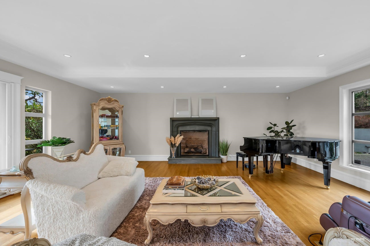 715 King Georges Way - British Properties Single Family Residence for Sale, 5 Bedrooms (R3110386)# - 5