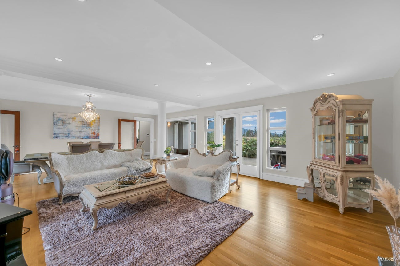 715 King Georges Way - British Properties Single Family Residence for Sale, 5 Bedrooms (R3110386)# - 8