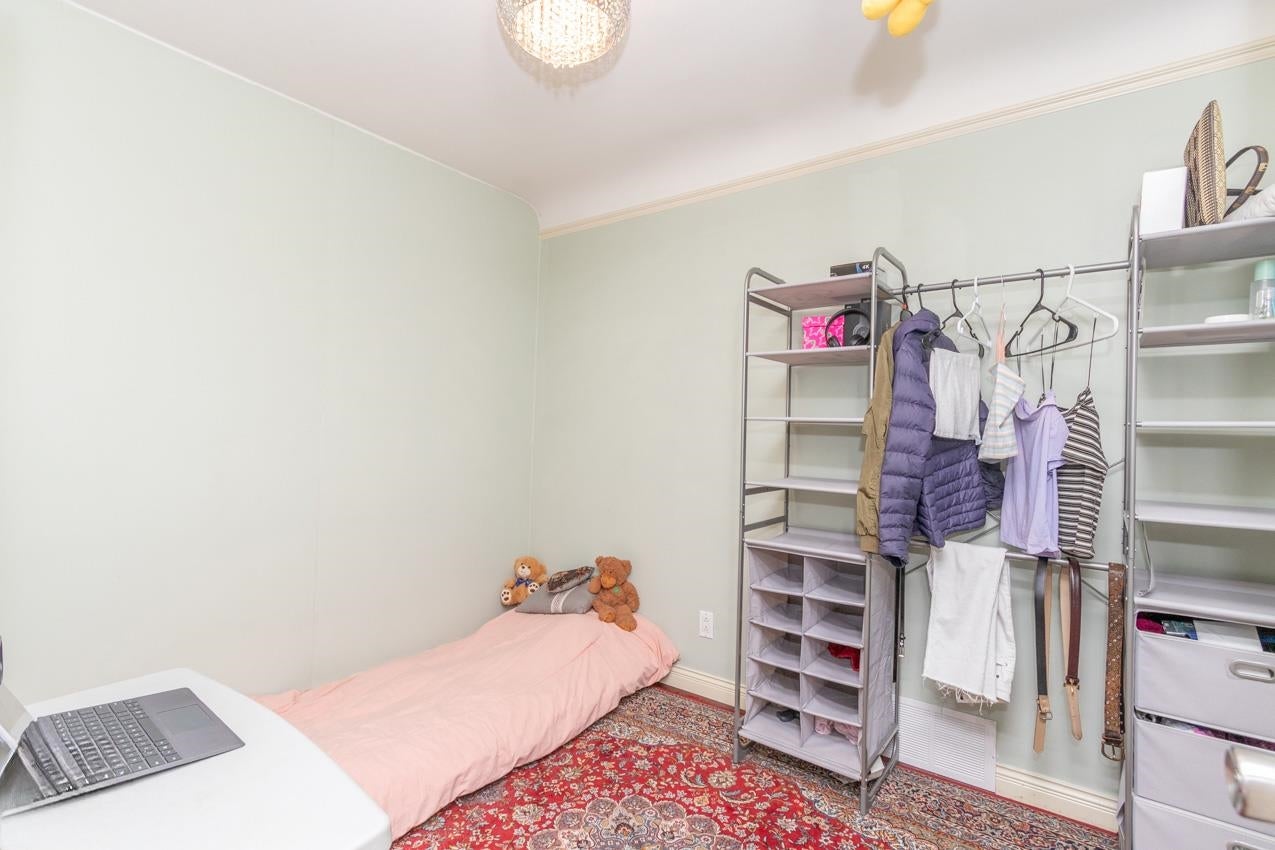 341 W 24th Street - Central Lonsdale single-family-residence for Sale, 4 Bedrooms (R3114867)# - 10