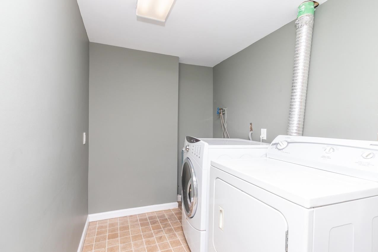 341 W 24th Street - Central Lonsdale single-family-residence for Sale, 4 Bedrooms (R3114867)# - 21