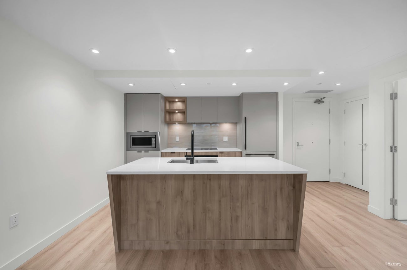 320 - 755 Harbourside Drive - Harbourside Apartment/Condo for Sale, 2 Bedrooms (R3139957)# - 3