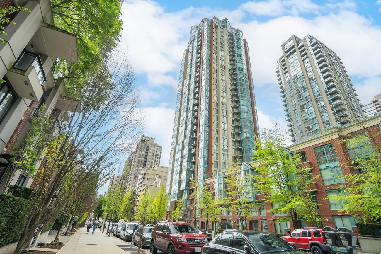 306 939 HOMER STREET - Yaletown Apartment/Condo for sale, 1 Bedroom (R2795621) #1