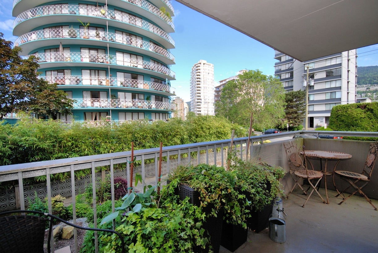 202 - 2150 Bellevue Ave, West Vancouver - Dundarave Apartment/Condo for sale, 2 Bedrooms (R2065778) #2