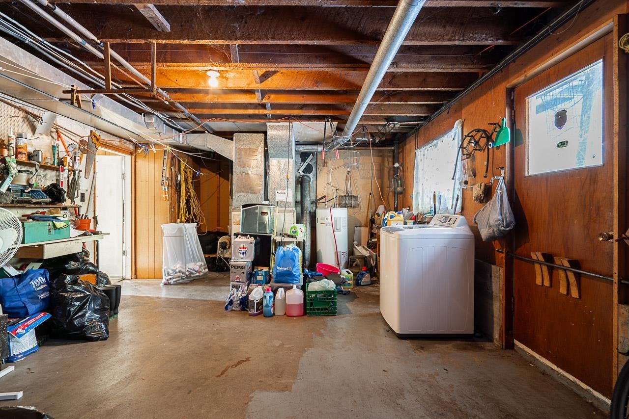 2212 Old Dollarton Road - Seymour NV Single Family Residence for Sale, 4 Bedrooms (R2972545) #28