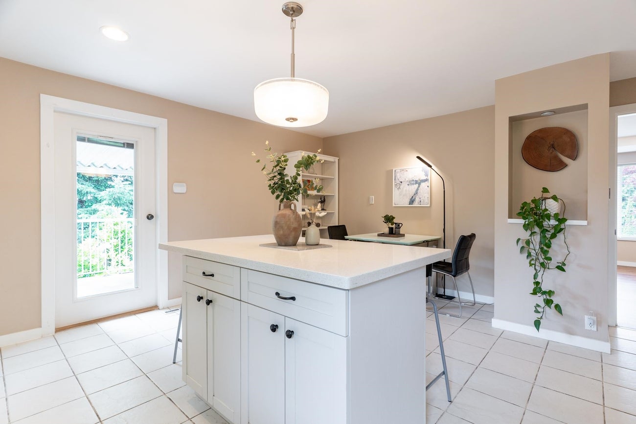 5720 Curtis Street - Parkcrest Single Family Residence for Sale, 6 Bedrooms (R3015808) #10