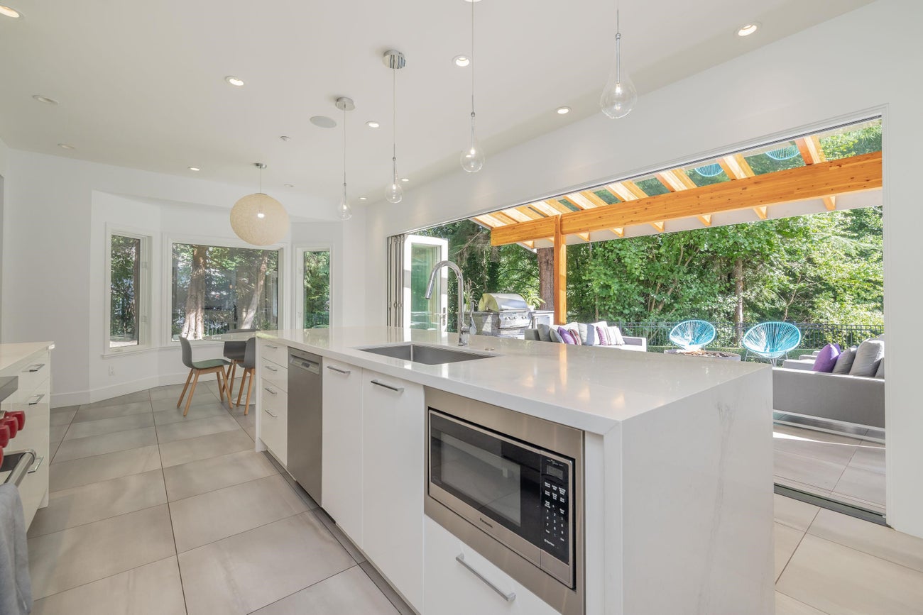 416 Gordon Avenue - Cedardale Single Family Residence, 6 Bedrooms (R3048529)# - 15