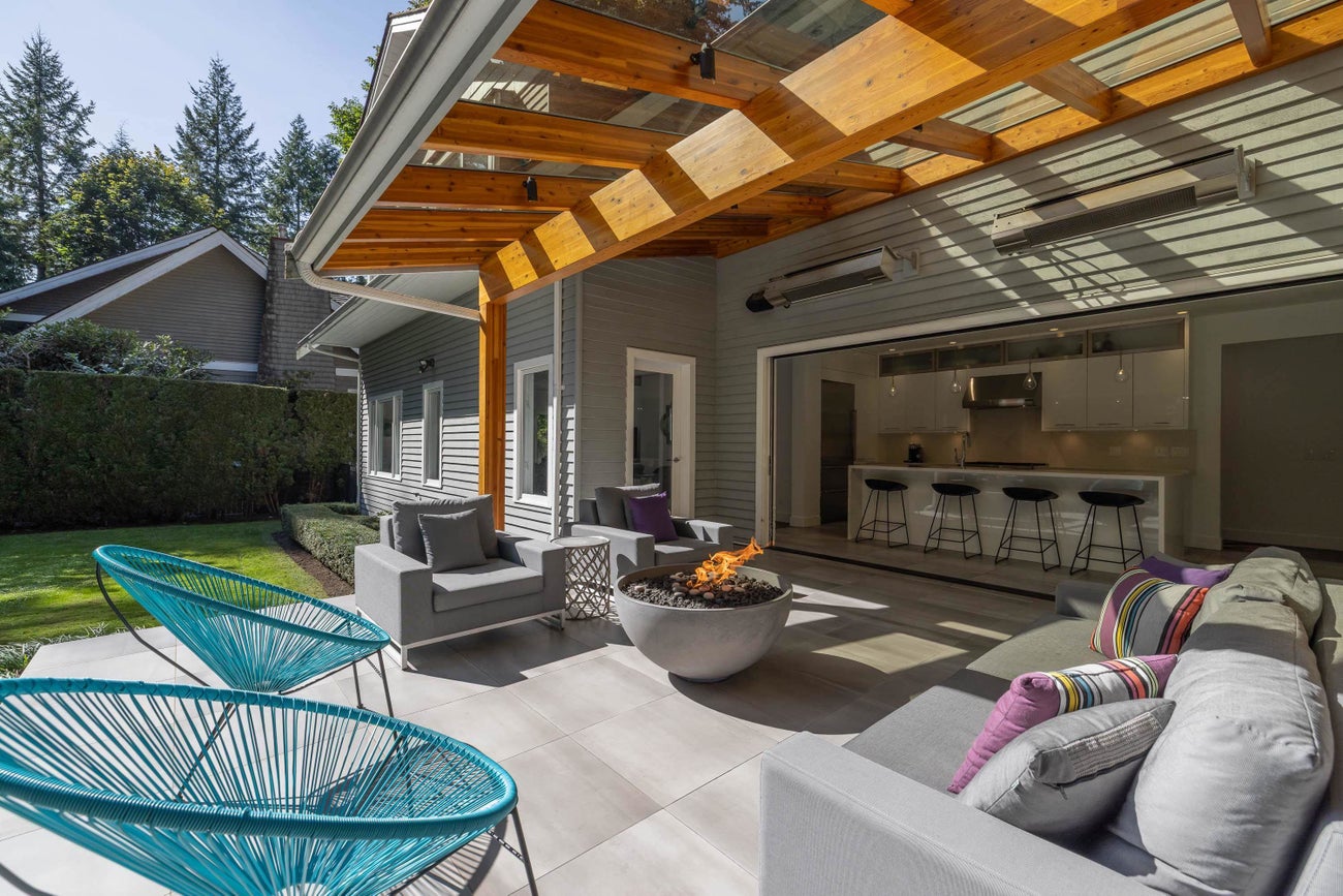 416 Gordon Avenue - Cedardale Single Family Residence, 6 Bedrooms (R3048529)# - 19