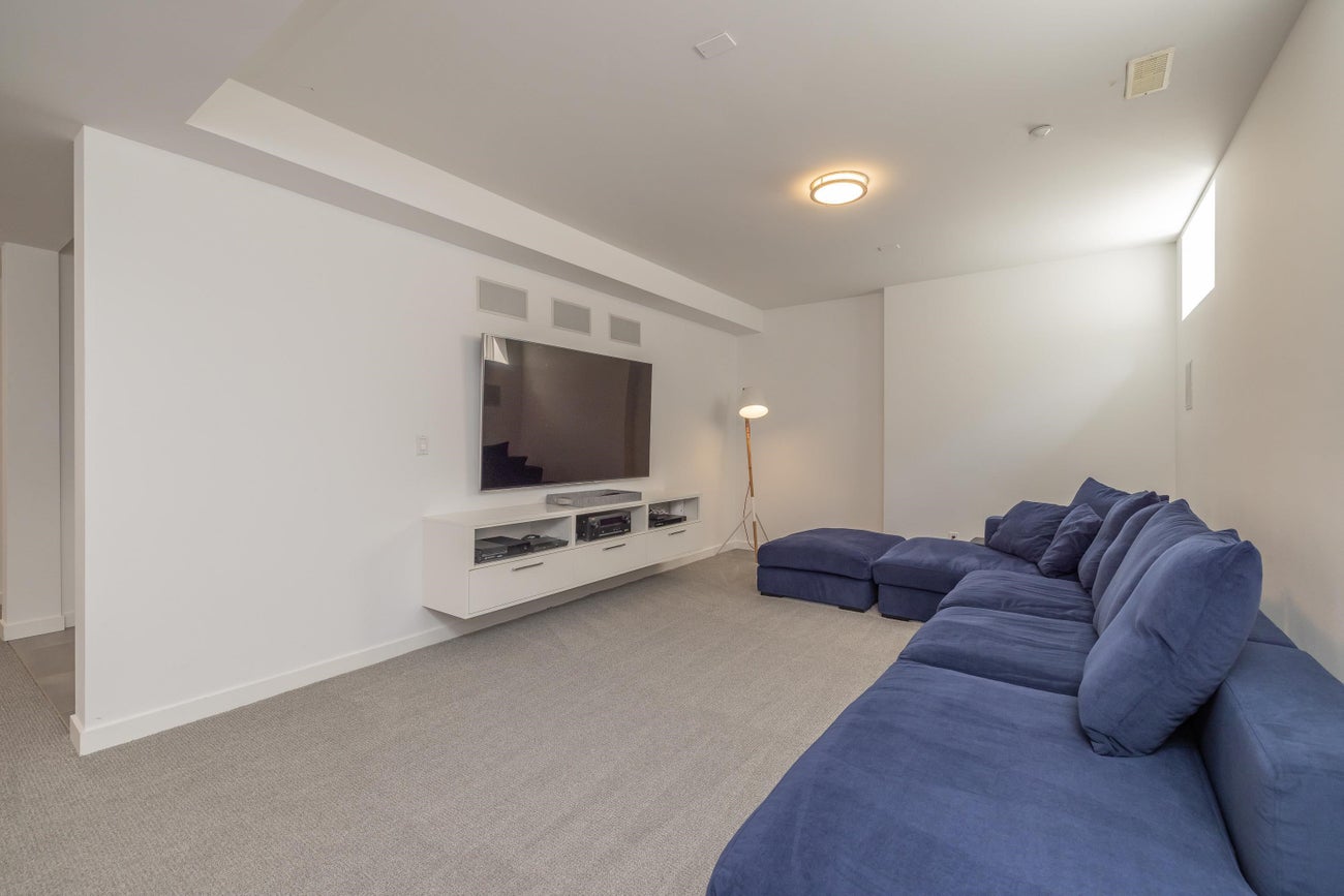 416 Gordon Avenue - Cedardale Single Family Residence, 6 Bedrooms (R3048529)# - 31