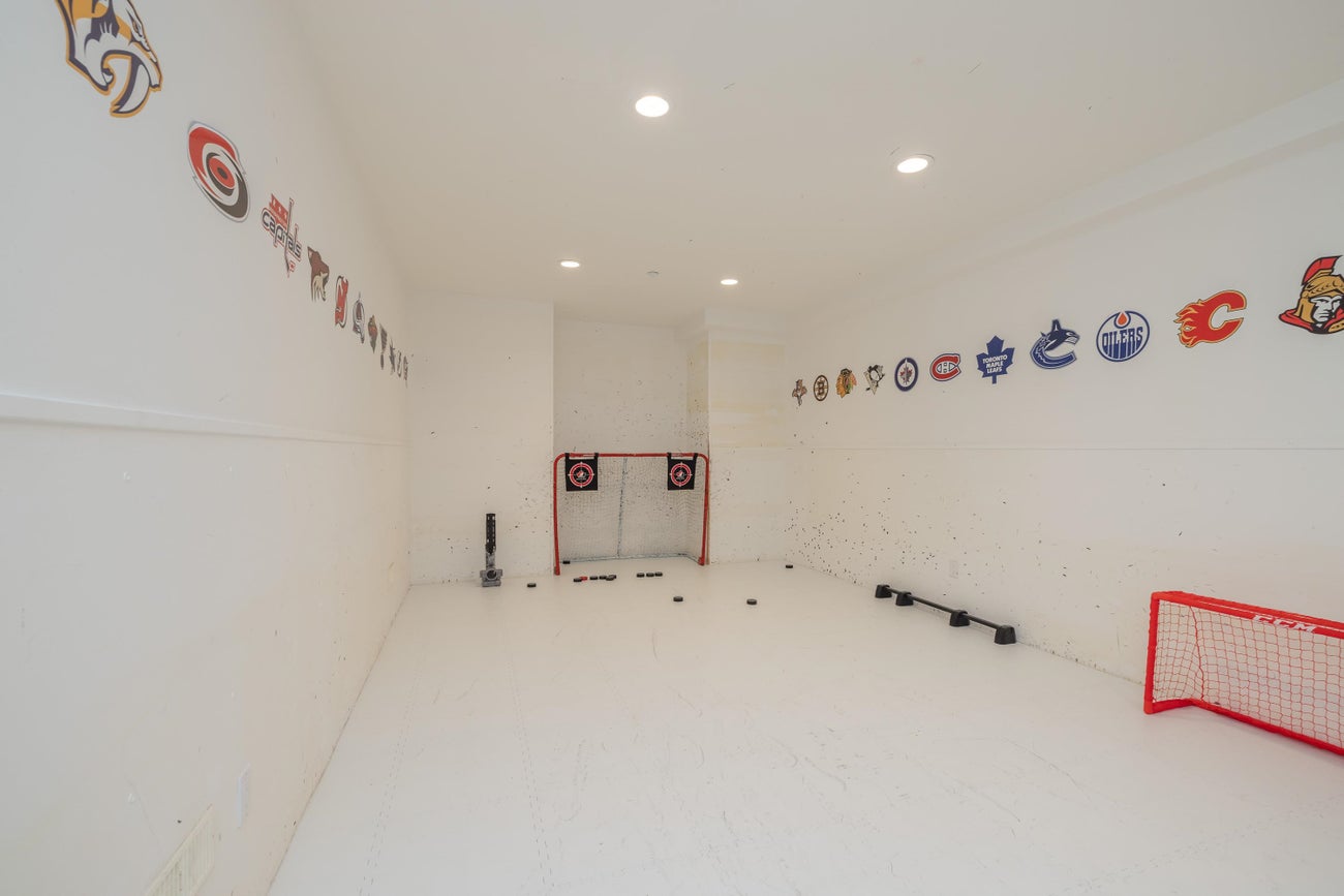 416 Gordon Avenue - Cedardale Single Family Residence, 6 Bedrooms (R3048529)# - 38