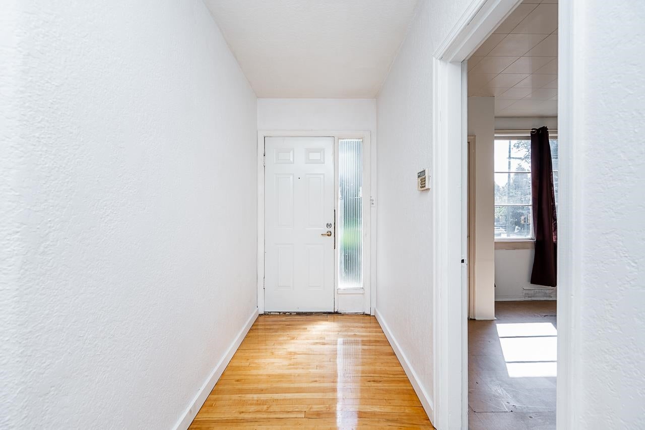 2212 Old Dollarton Road - Seymour NV Single Family Residence for Sale, 4 Bedrooms (R3051619)# - 3