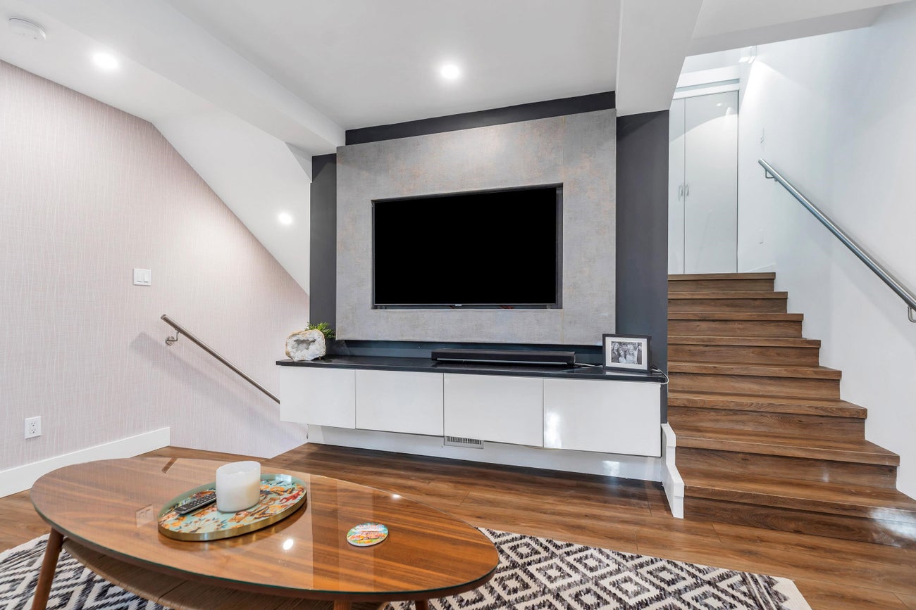 4 - 328 E 2nd Street - Lower Lonsdale Townhouse, 2 Bedrooms (R3082063)# - 19