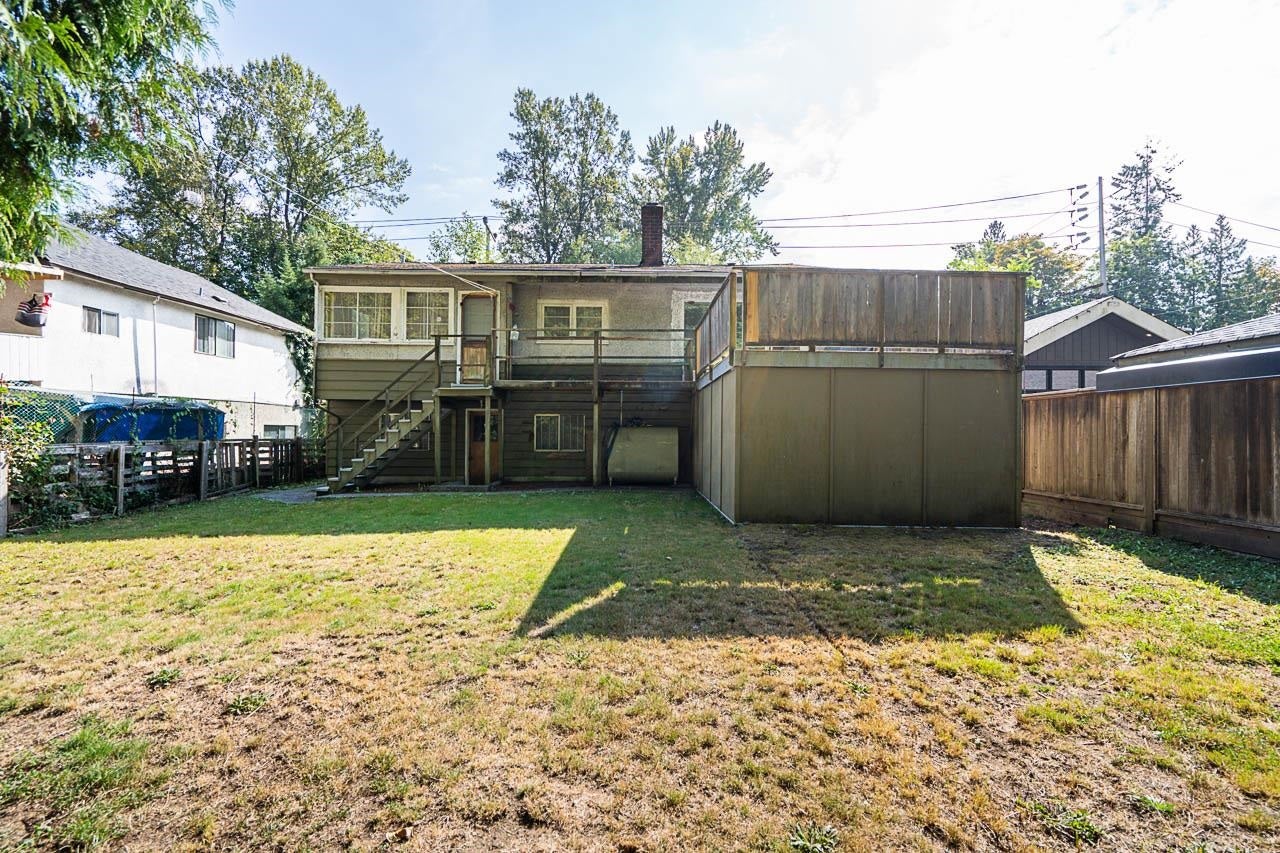 2212 Old Dollarton Road - Seymour NV Single Family Residence for Sale, 4 Bedrooms (R3083594)# - 32