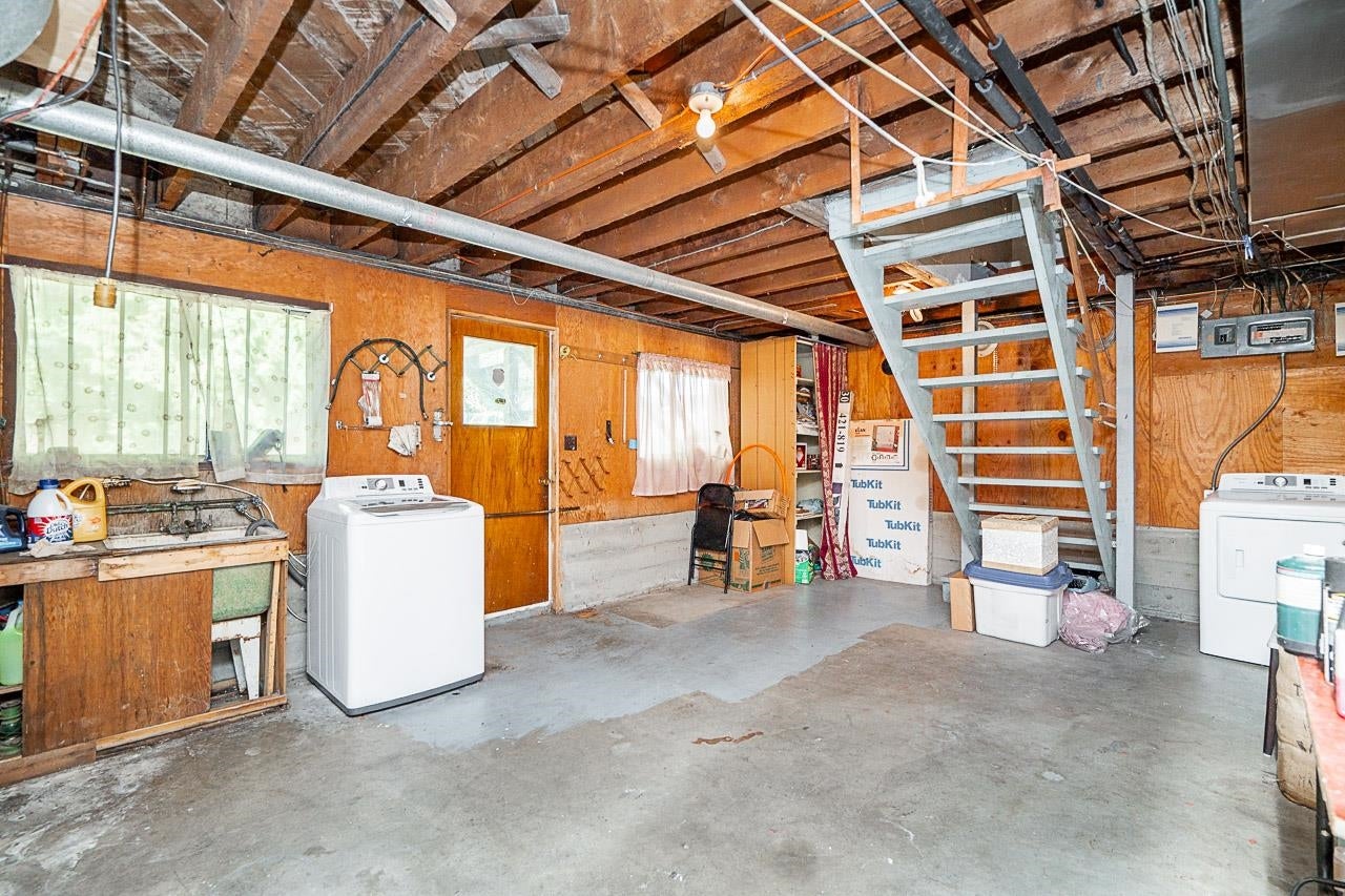 2212 Old Dollarton Road - Seymour NV Single Family Residence for Sale, 4 Bedrooms (R3083594)# - 33