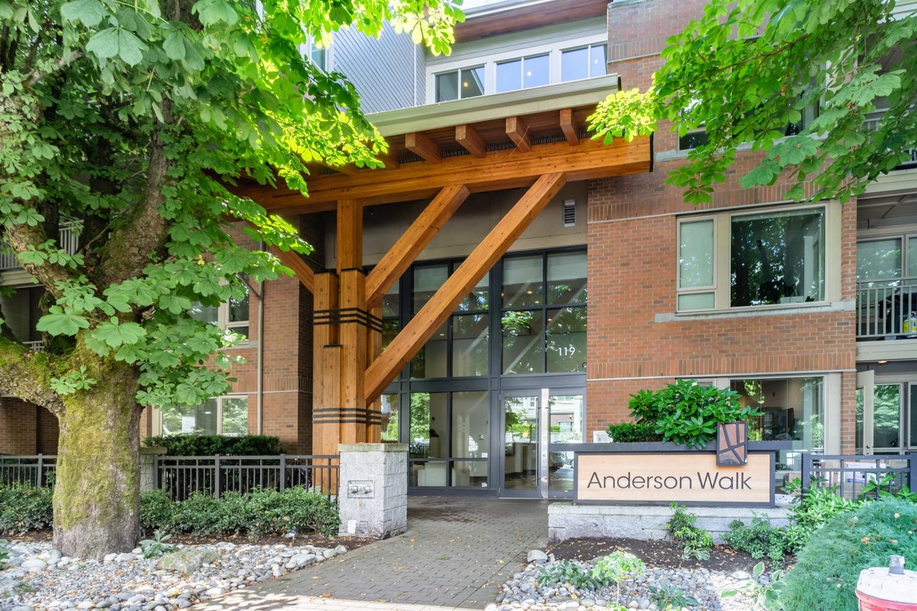 301 119 W 22ND STREET - Central Lonsdale Apartment/Condo for sale, 1 Bedroom (R2681057) #1