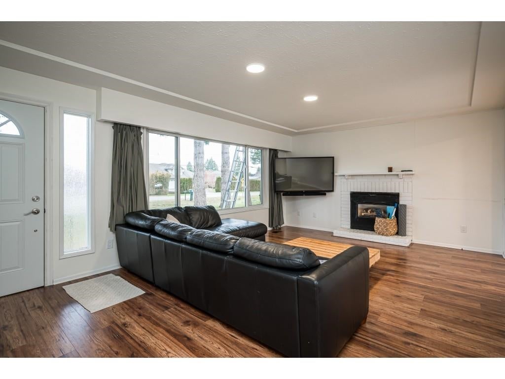 24504 56 AVENUE - Salmon River House/Single Family for sale, 4 Bedrooms (R2648961) #10