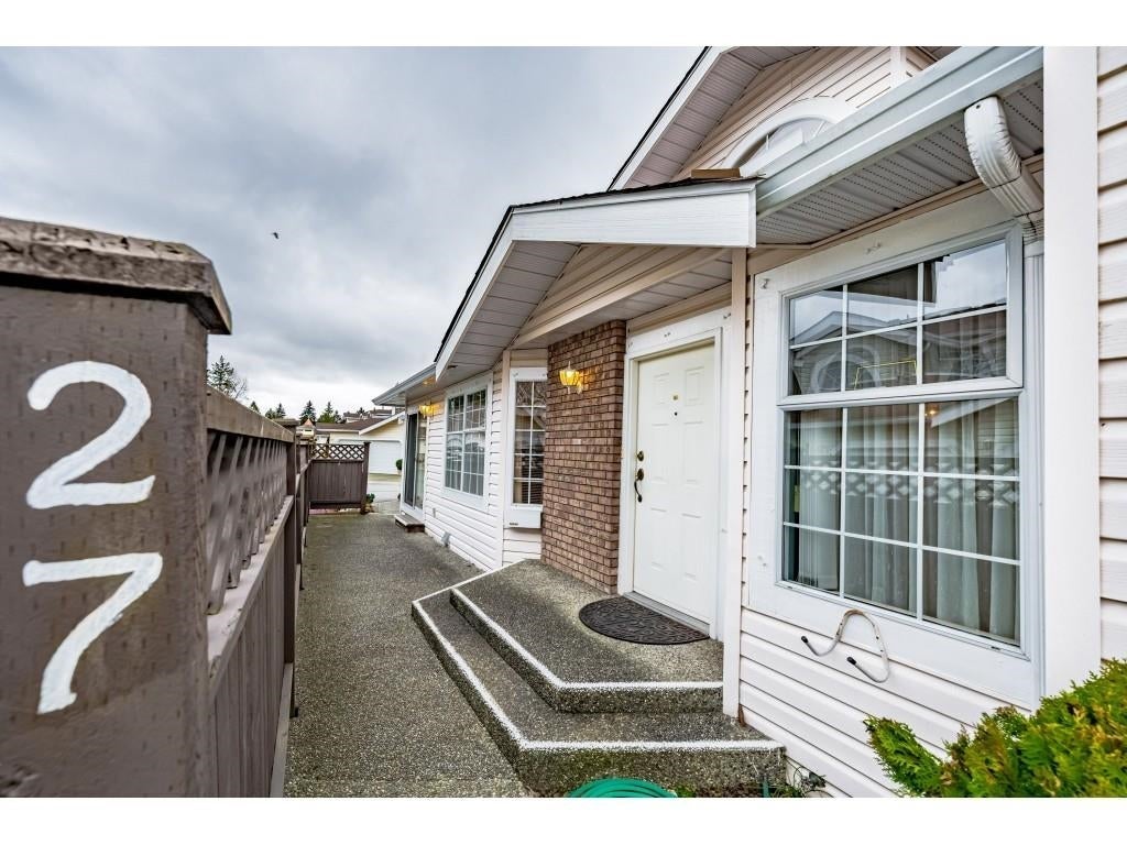 27 9168 FLEETWOOD WAY - Fleetwood Tynehead Townhouse for sale, 3 Bedrooms (R2654246) #4