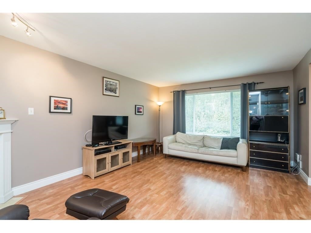 120 9177 154 STREET - Fleetwood Tynehead Townhouse for sale, 3 Bedrooms (R2684602) #4