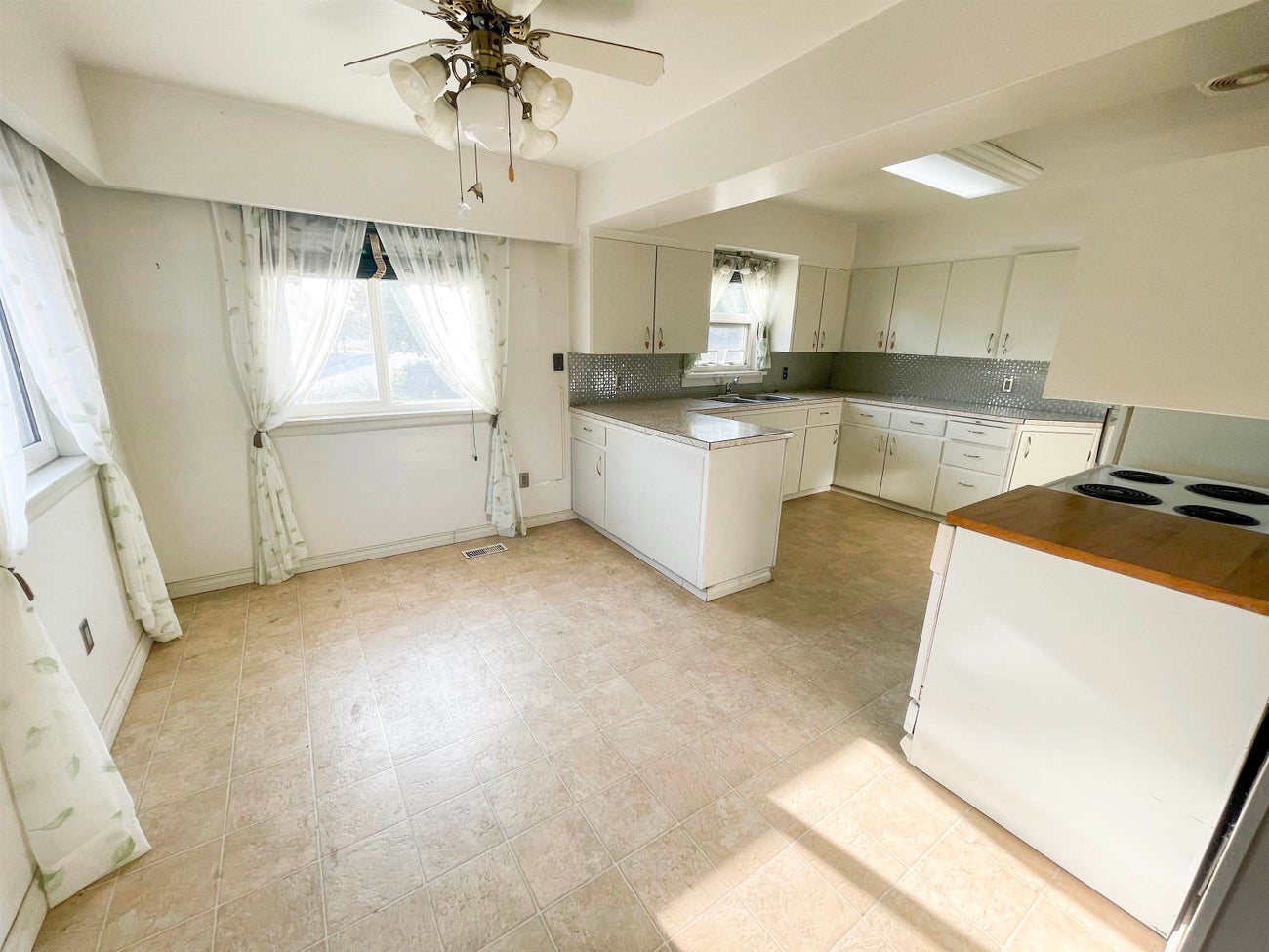10167 133 STREET - Whalley House/Single Family for sale, 3 Bedrooms (R2720436) #7