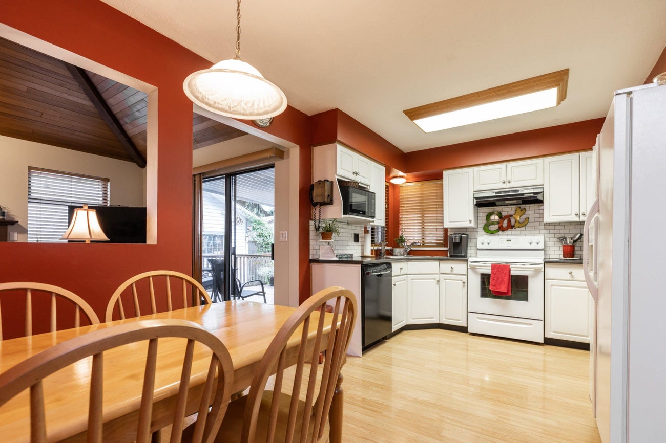 15310 87A AVENUE - Fleetwood Tynehead House/Single Family for sale, 3 Bedrooms (R2737602) #10