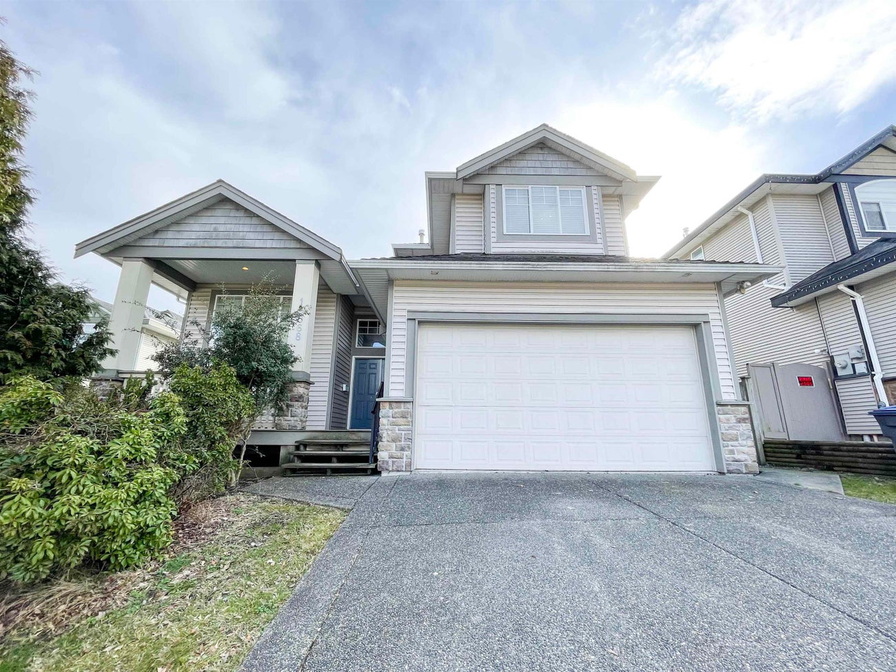 15068 69 AVENUE - East Newton House/Single Family for sale, 6 Bedrooms (R2758654) #1