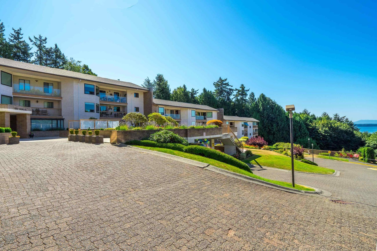 518 1350 VIDAL STREET - White Rock Apartment/Condo for sale, 2 Bedrooms (R2766509) #1