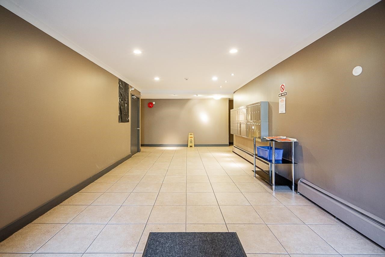 107 211 3RD STREET - Lower Lonsdale Apartment/Condo for sale, 1 Bedroom (R2772660) #2