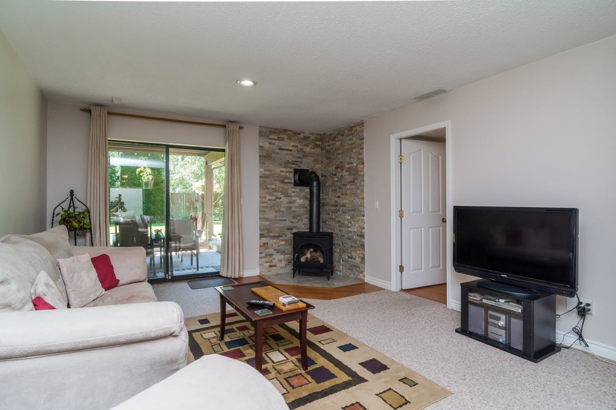14922 94 Avenue - Fleetwood Tynehead House/Single Family for sale, 3 Bedrooms (R2096868) #17