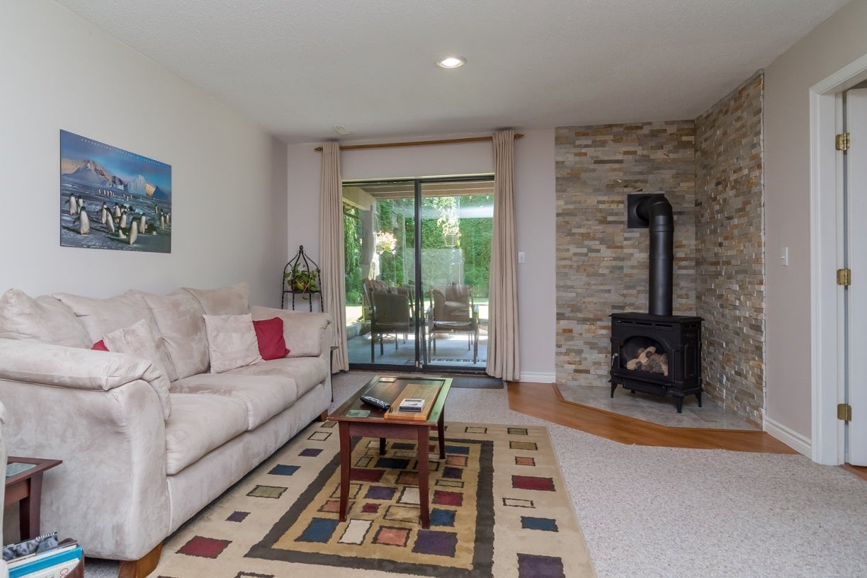 14922 94 Avenue - Fleetwood Tynehead House/Single Family for sale, 3 Bedrooms (R2096868) #18