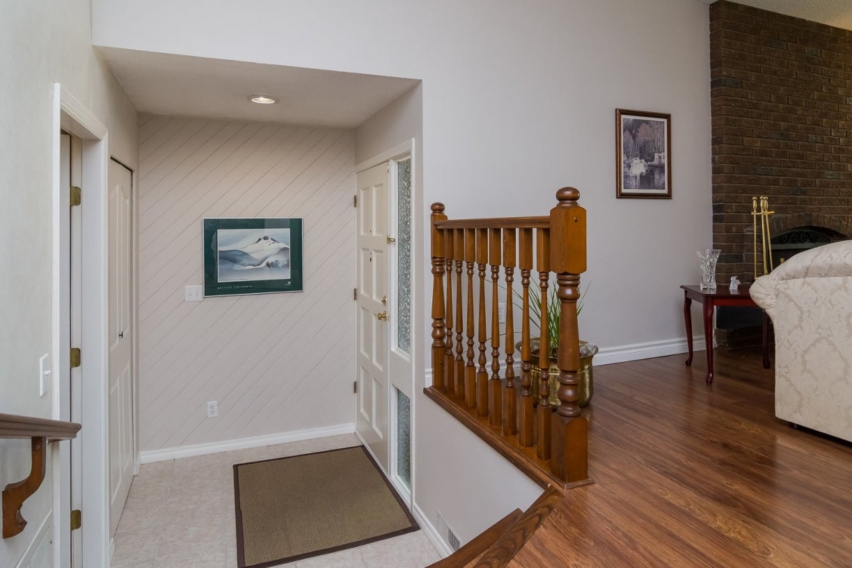 14922 94 Avenue - Fleetwood Tynehead House/Single Family for sale, 3 Bedrooms (R2096868) #4