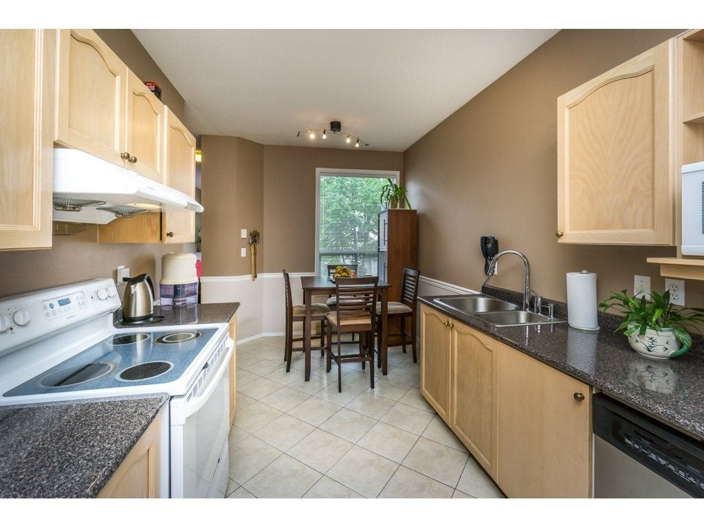 30 10038 150 Street - Guildford Townhouse for sale, 2 Bedrooms (R2093977) #7