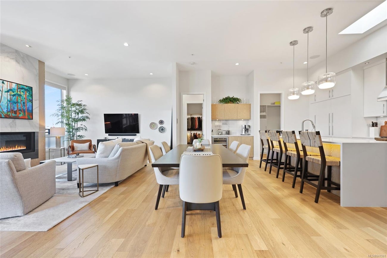 403 1018 Pentrelew Pl - Vi Rockland Condo Apartment for sale, 2 Bedrooms (941591) #16