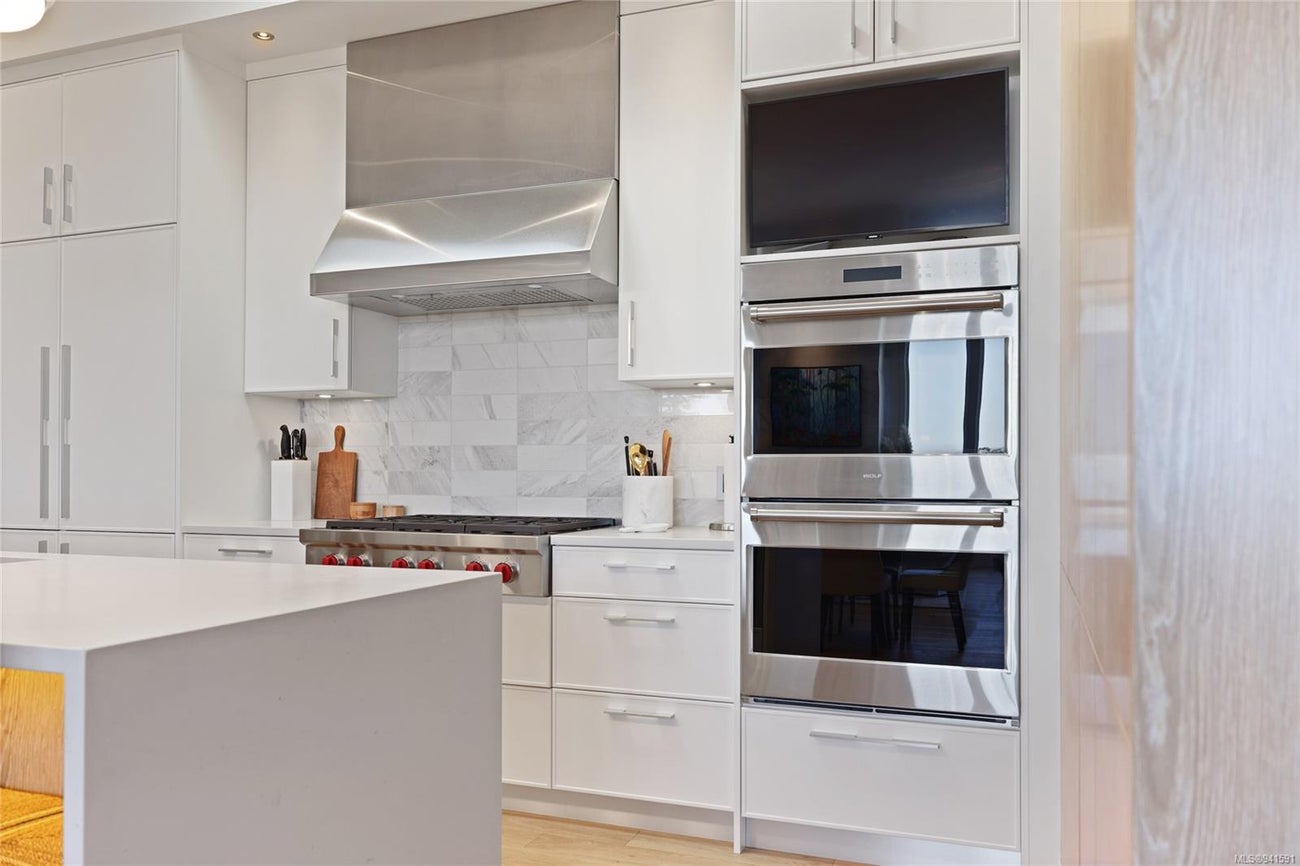 403 1018 Pentrelew Pl - Vi Rockland Condo Apartment for sale, 2 Bedrooms (941591) #20