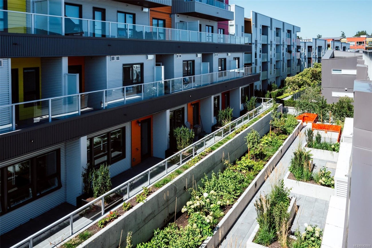 SKY4 757 Tyee Rd - VW Victoria West Row/Townhouse for sale, 2 Bedrooms (942688) #4