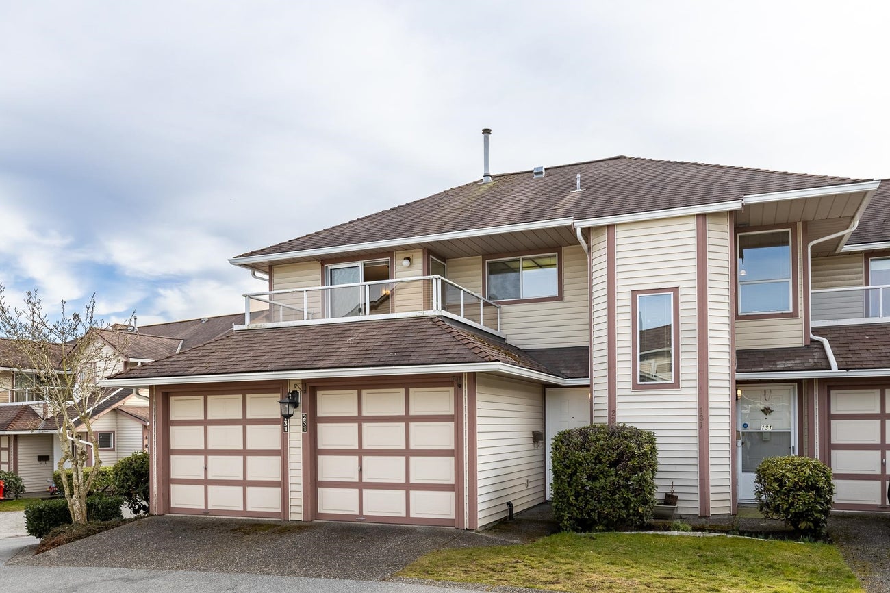 231 - 13725 72a Avenue - East Newton Townhouse, 2 Bedrooms (R2974330) #1