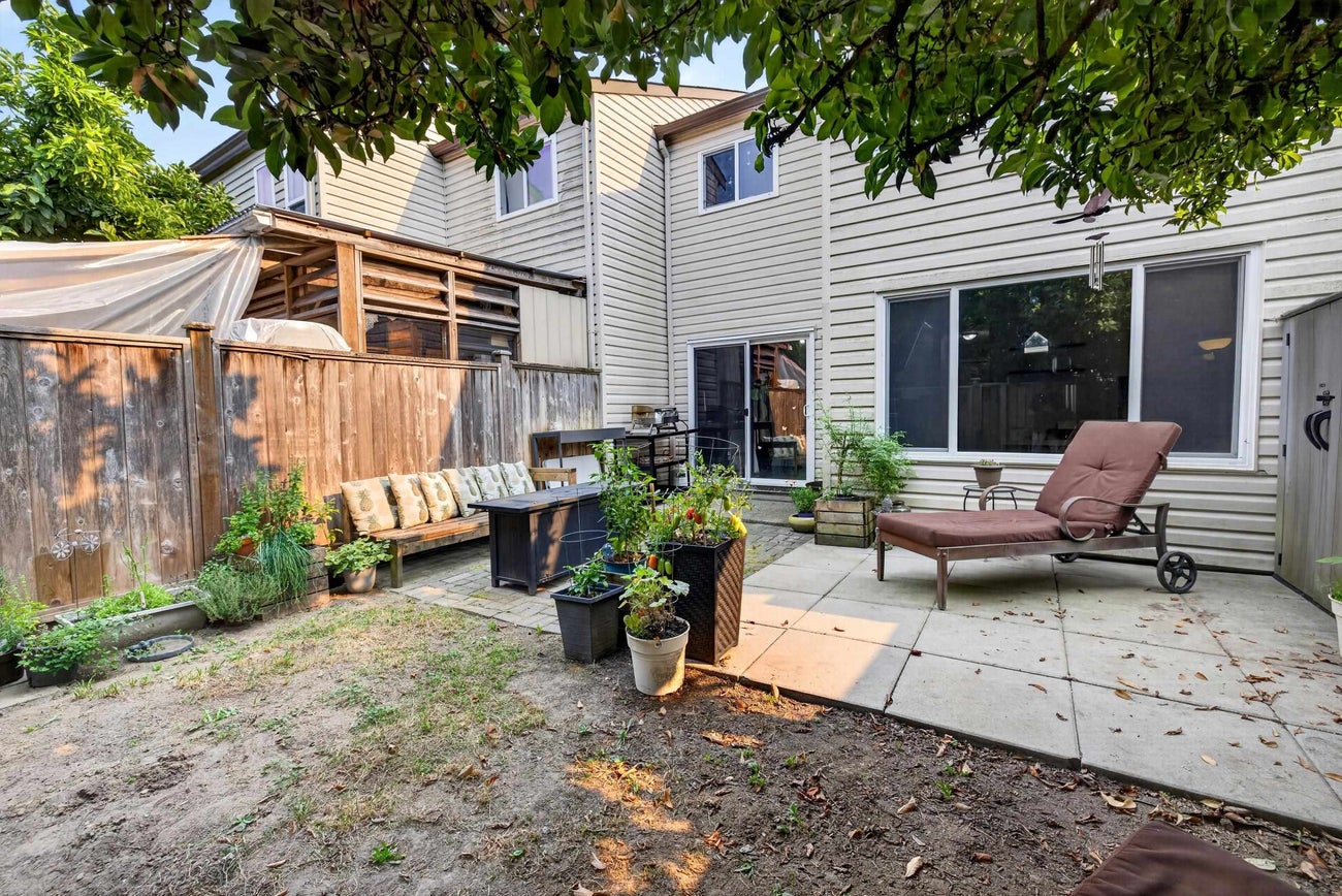 241 - 27411 28 Avenue - Aldergrove Langley Townhouse for Sale, 3 Bedrooms (R3155743)# - 34