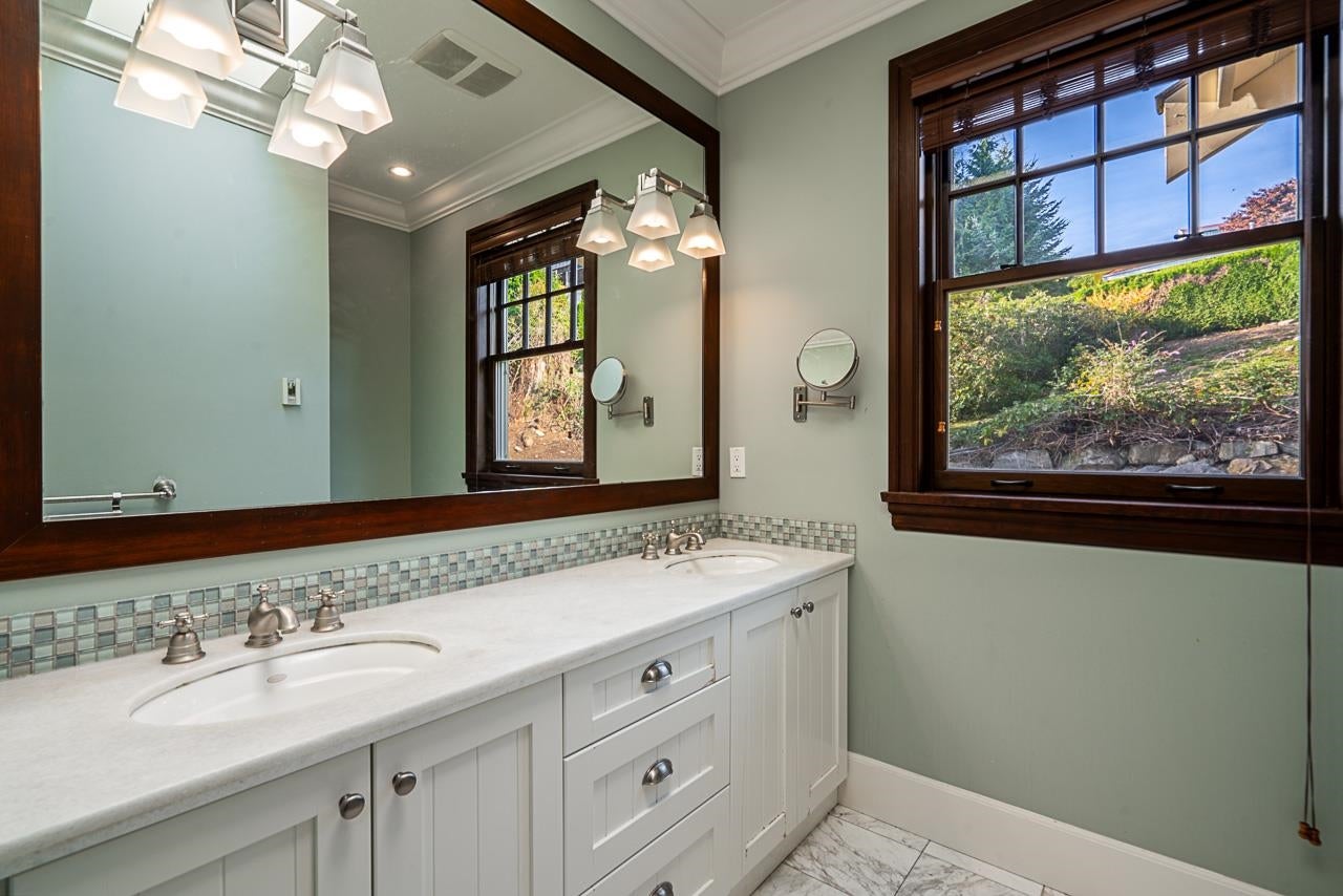 1373 Chartwell Drive - Chartwell Single Family Residence for Sale, 7 Bedrooms (R2937264)# - 32