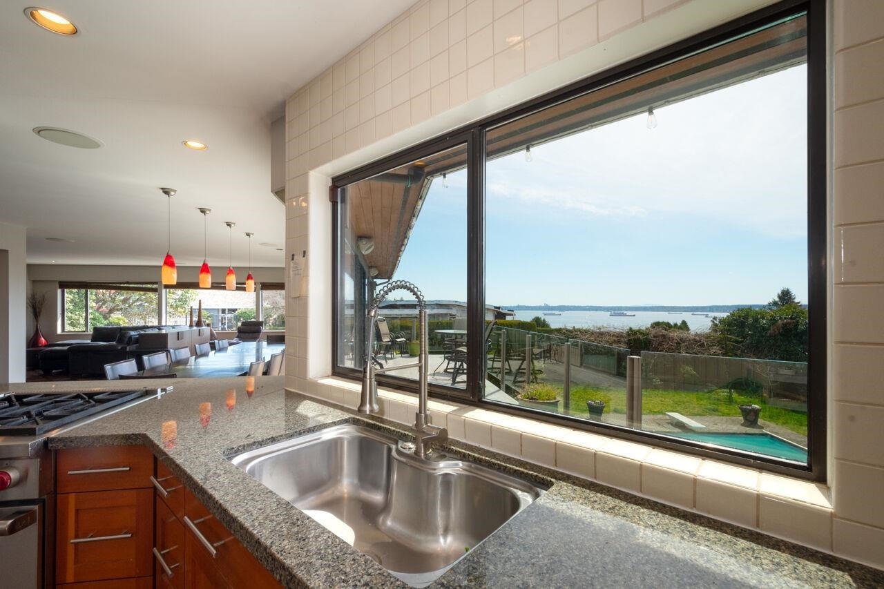 4231 Rockridge Crescent - Rockridge Single Family Residence for Sale, 4 Bedrooms (R2991989)# - 10