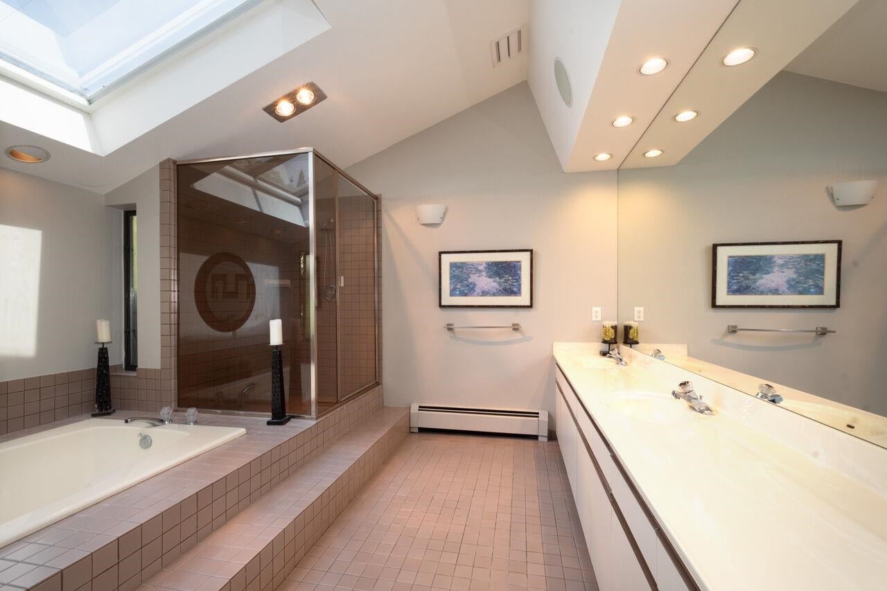 4231 Rockridge Crescent - Rockridge Single Family Residence for Sale, 4 Bedrooms (R2991989)# - 12