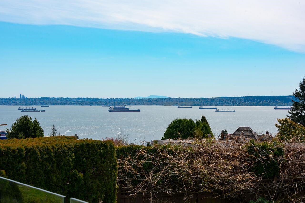 4231 Rockridge Crescent - Rockridge Single Family Residence for Sale, 4 Bedrooms (R2991989)# - 1