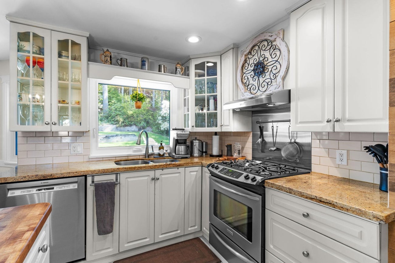 12815 Willow Place - Northeast Single Family Residence for Sale, 5 Bedrooms (R2998069) #13