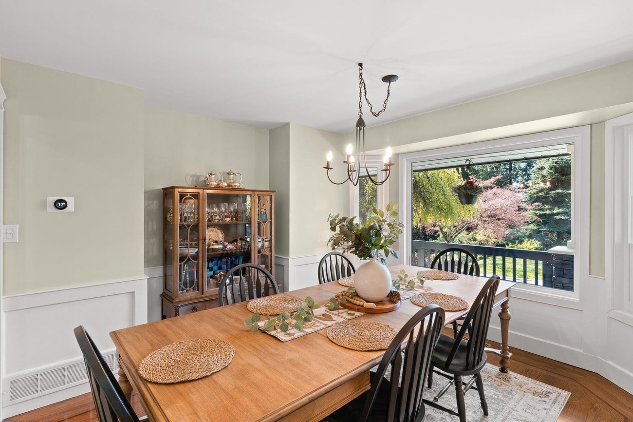 12815 Willow Place - Northeast Single Family Residence for Sale, 5 Bedrooms (R2998069) #4