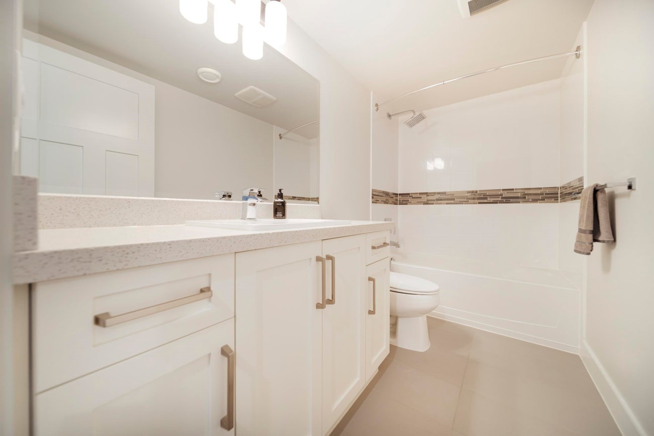 25518 Bosonworth Avenue - Thornhill MR Single Family Residence for Sale, 5 Bedrooms (R3008739) #35