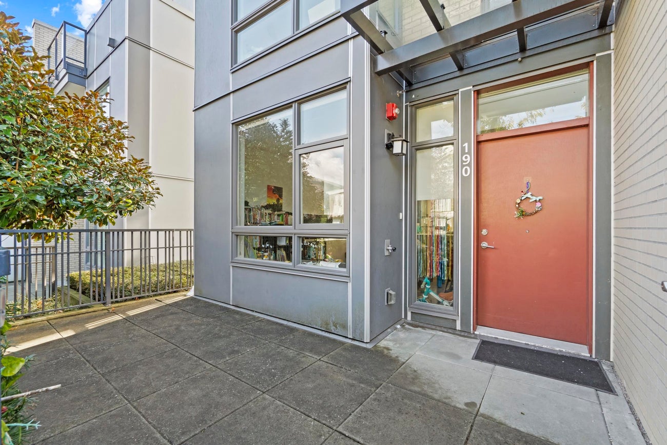 190 W 63rd Avenue - Marpole Townhouse for Sale, 3 Bedrooms (R3012940) #2