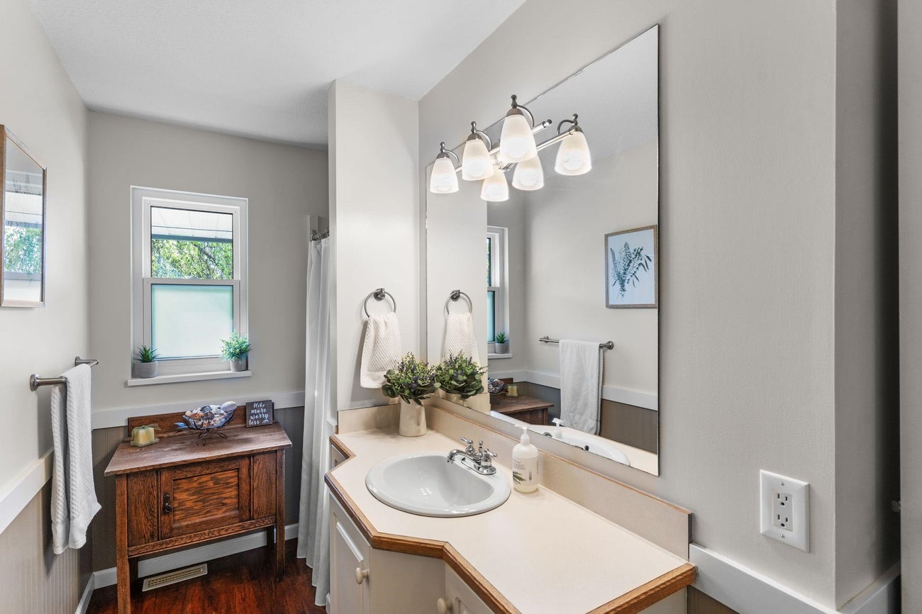 12815 Willow Place - Northeast Single Family Residence for Sale, 5 Bedrooms (R3033408) #15
