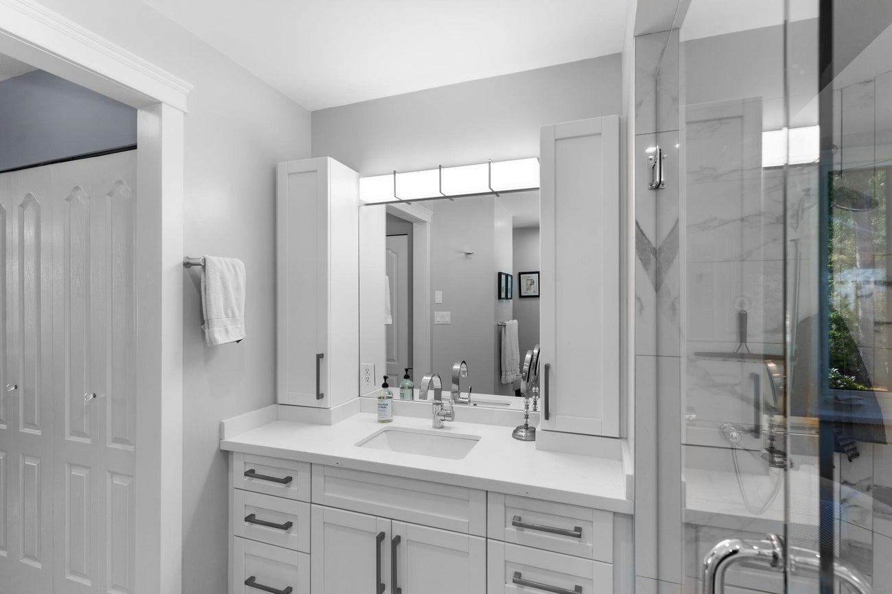 12815 Willow Place - Northeast Single Family Residence for Sale, 5 Bedrooms (R3033408) #20