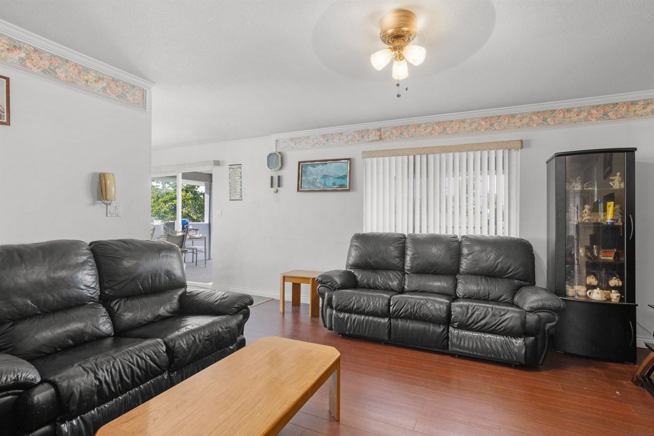 12185 98a Avenue - Cedar Hills Single Family Residence for Sale, 8 Bedrooms (R3036782) #10